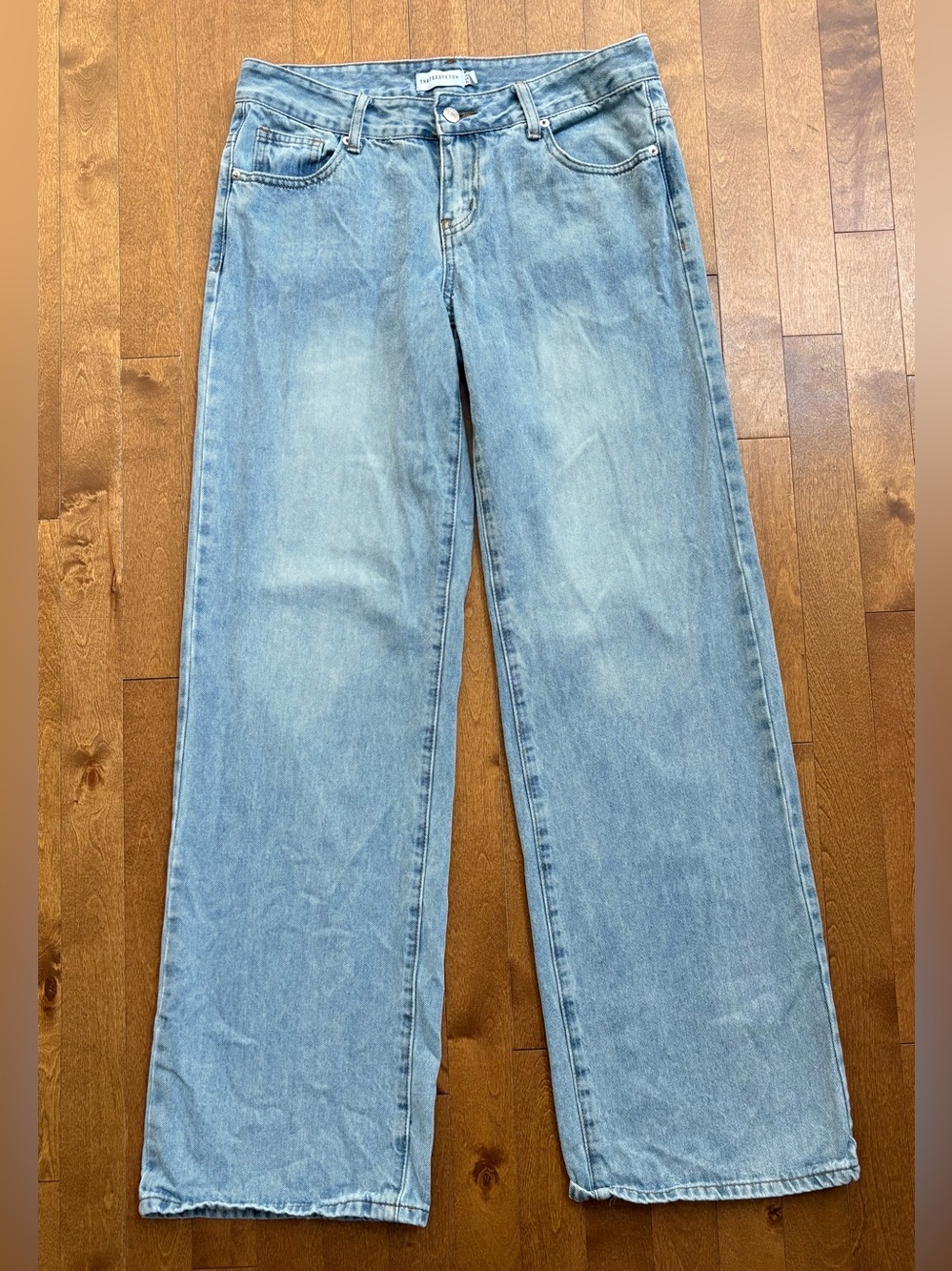 That's So Fetch Light Wash Wide Leg High Rise Jeans – Size US 6